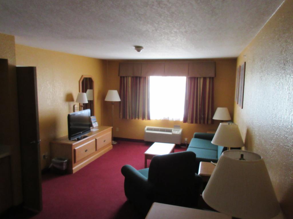 Parkfield Inn - Clinton Стая снимка